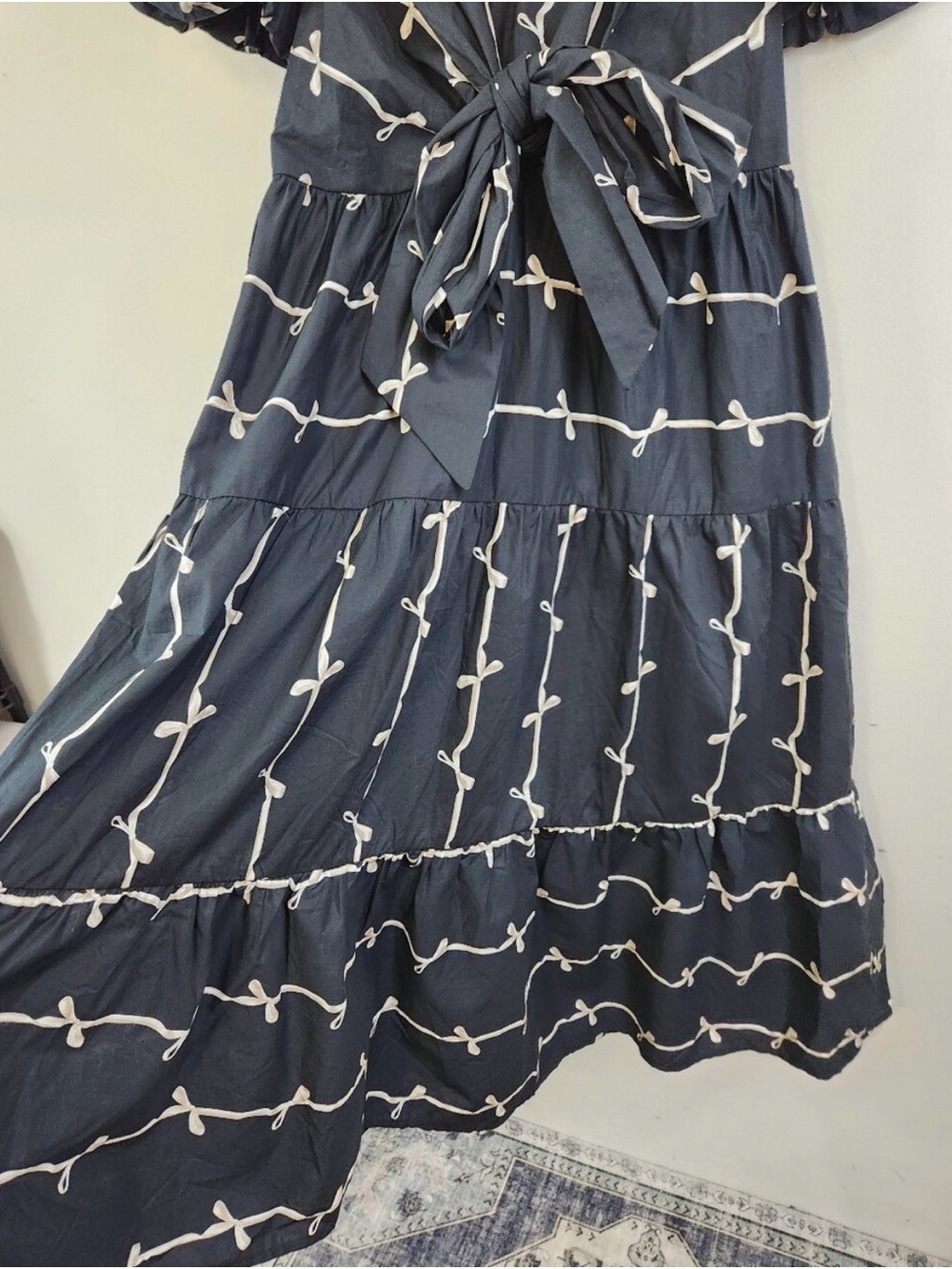 Entro Black Tie-Waist Printed Midi Dress - Picture 3 of 5